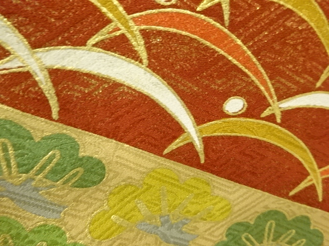  リサイクル　金彩松梅模様刺繍一つ紋色留袖(比翼付き)